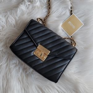 MICHAEL KORS BLACK MINI BAG